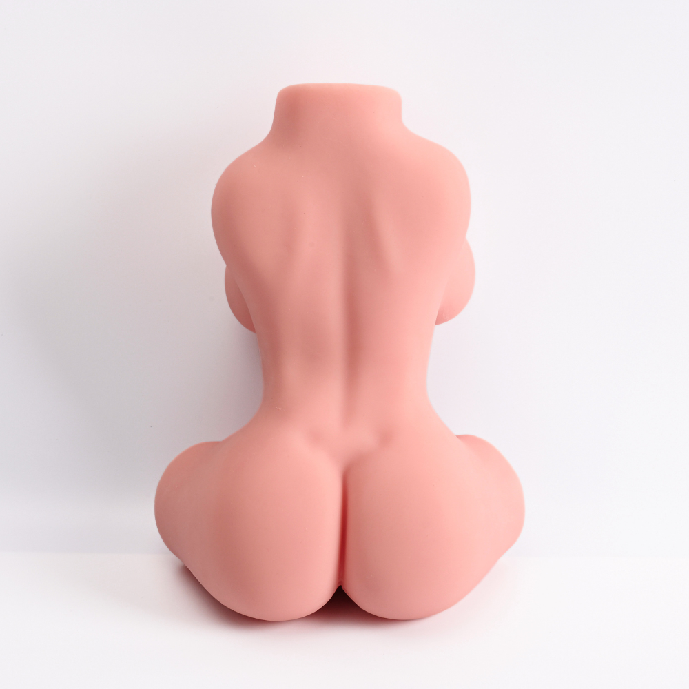 Daisy – Torso Sex Doll Iper-Realistico Compatto e Leggero (2,4 kg) - immagine 10